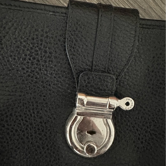Burberry Vintage Black Leather Shoulder Bag - Picture 4 of 4